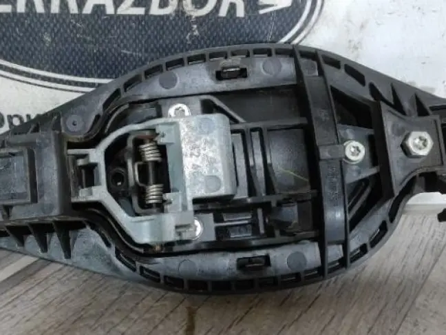 Ручка двери задняя правая Range Rover L322