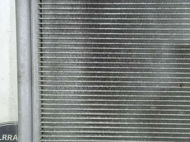Радиатор кондиционера Range Rover 3 L322 5.0