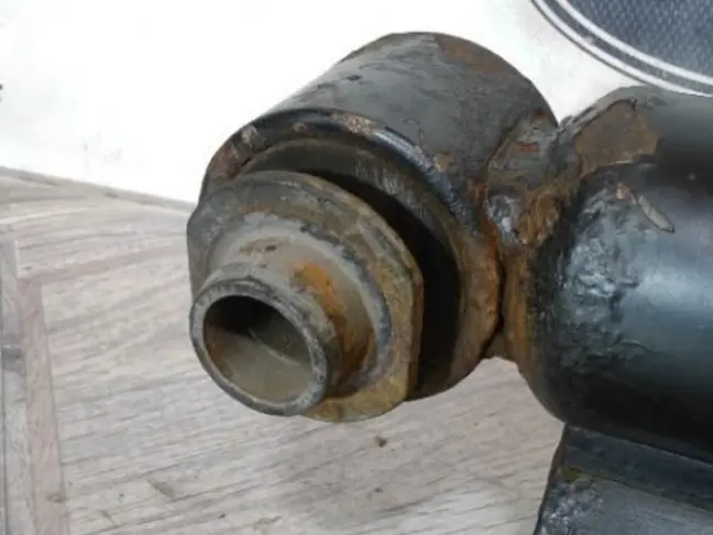 Амортизатор задний левый Range Rover L322 09-12