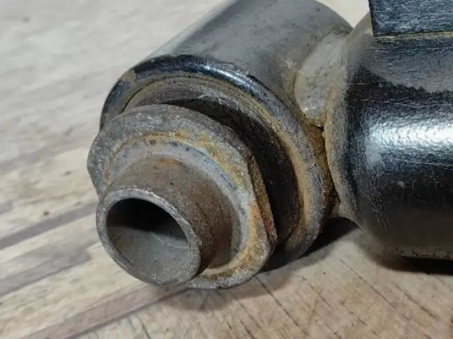 Амортизатор задний правый Range Rover L322 09-12