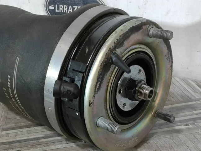 Стойка передняя левая CVD Range Rover L322 09-12