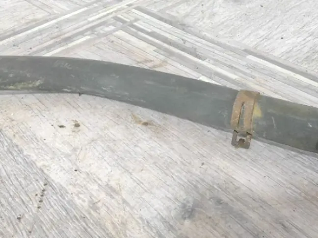 Патрубок радиатора нижний Range Rover 3 L322 5.0