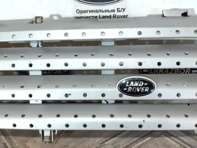 Решетка радиатора  Range Rover 3 L322 02-05