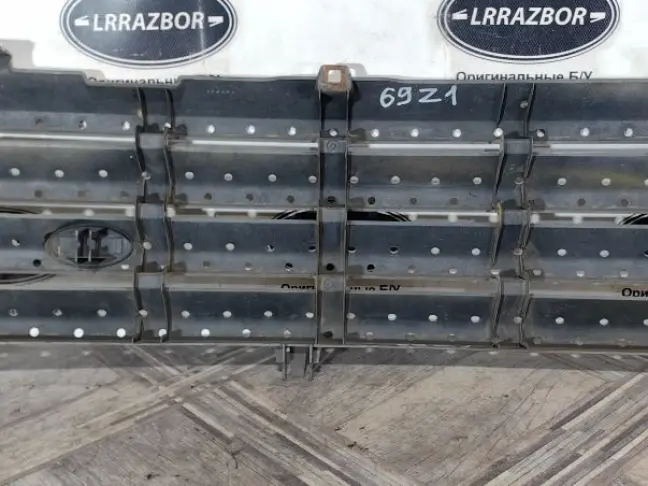 Решетка радиатора  Range Rover 3 L322 02-05