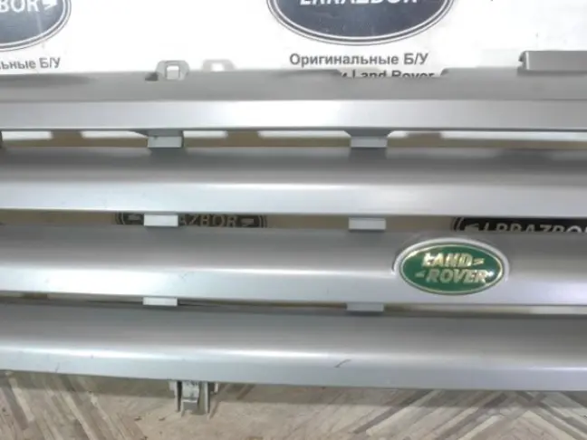 Решетка радиатора  Range Rover 3 L322 02-05