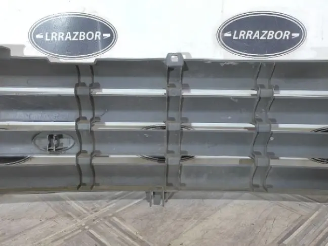 Решетка радиатора  Range Rover 3 L322 02-05