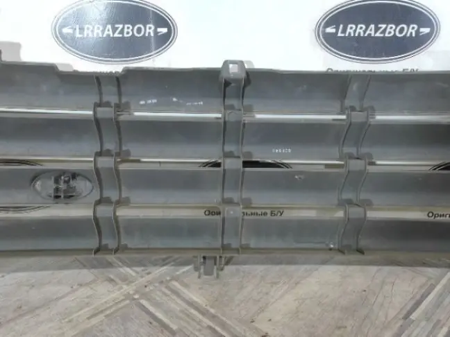 Решетка радиатора  Range Rover 3 L322 02-05