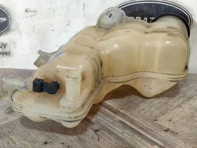 Бачок расширительный Range Rover 4 L405