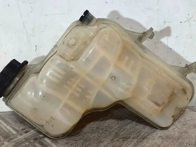 Бачок расширительный Range Rover 4 L405