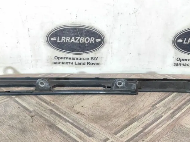 Кронштейн переднего крыла левый Range Rover 4 L405