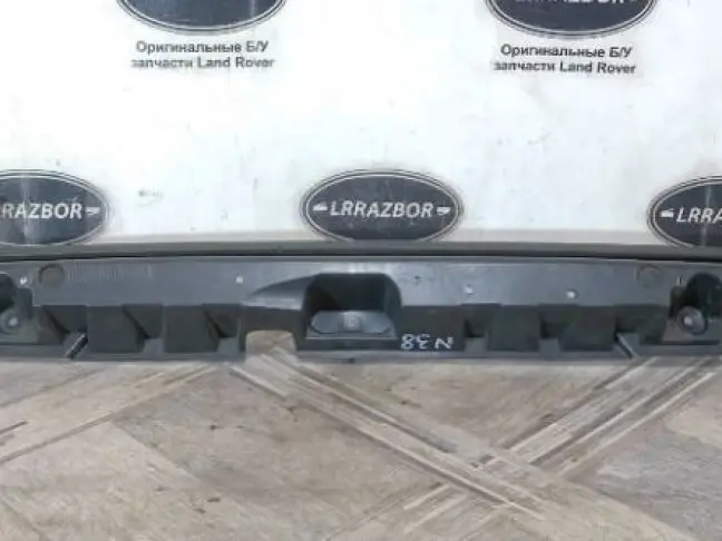 Кронштейн заднего бампера центр Range Rover 4 L405