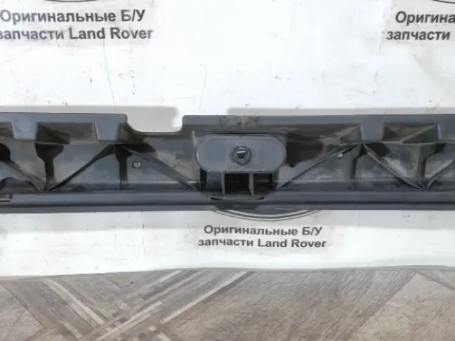 Кронштейн заднего бампера центр Range Rover 4 L405