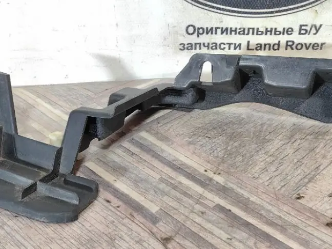 Кронштейн заднего бампера прав Range Rover 4 L405