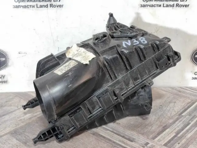 Корпус воздушного фильтр левый Range Rover 4 L405