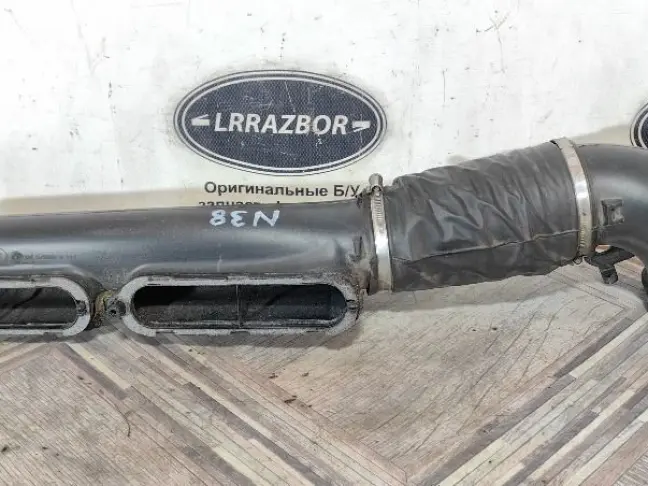 Патрубок впускной левый Range Rover 4 L405