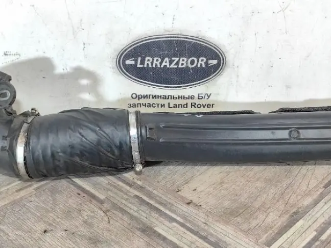 Патрубок впускной правый Range Rover 4 L405