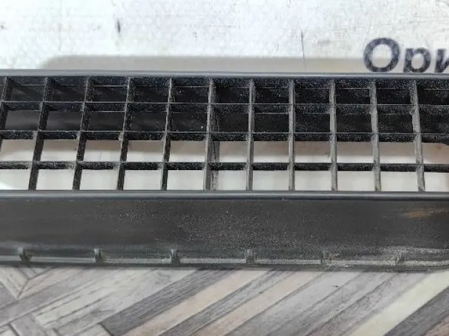 Решетка воздухозабора Range Rover 4 L405