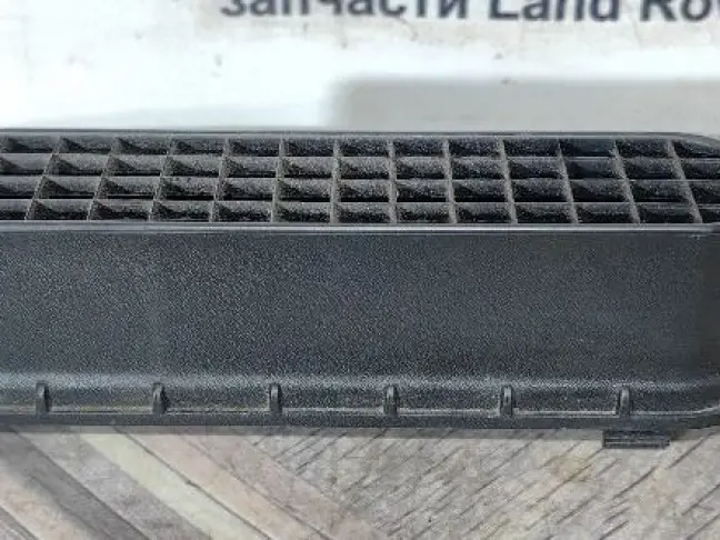 Решетка воздухозабора Range Rover 4 L405
