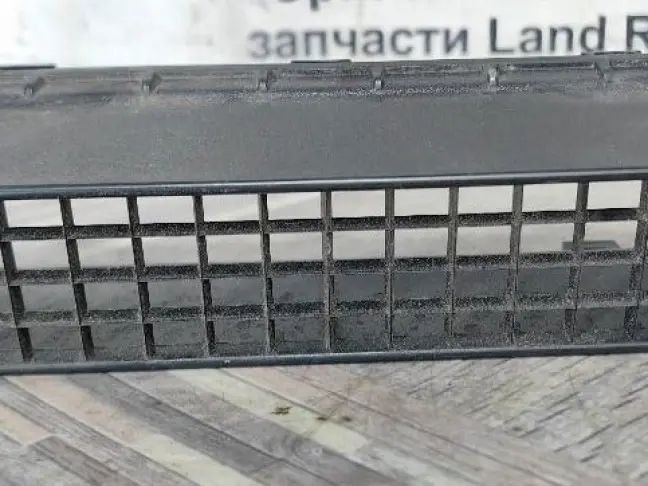 Решетка воздухозабора Range Rover 4 L405