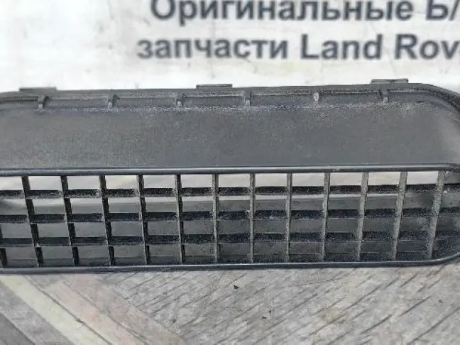 Решетка воздухозабора Range Rover 4 L405