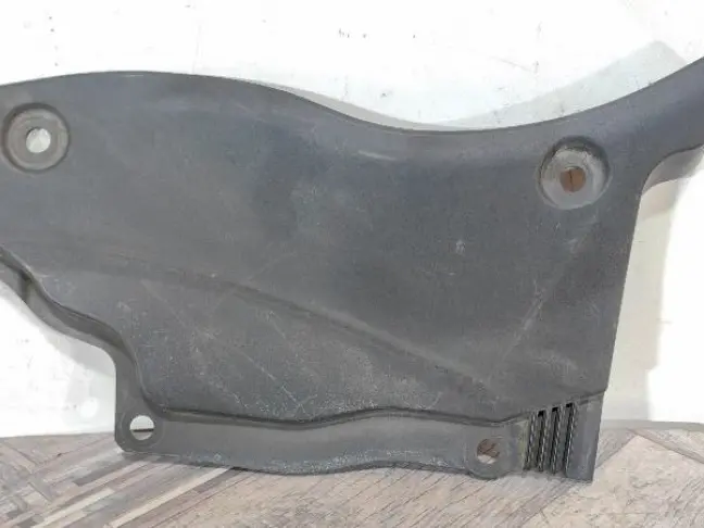 Накладка жабо левая Range Rover 4 L405