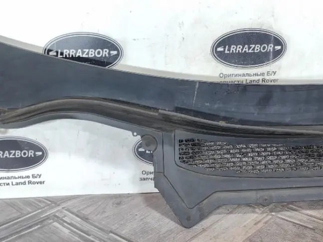 Жабо накладка Range Rover 4 L405