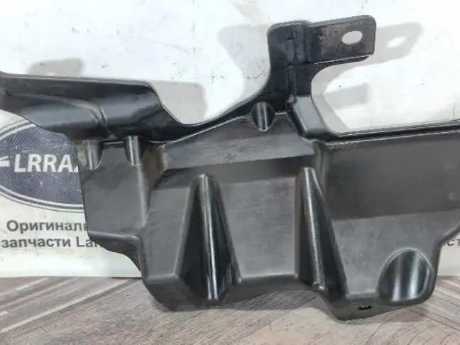 Пыльник двигателя левый Range Rover 4 L405