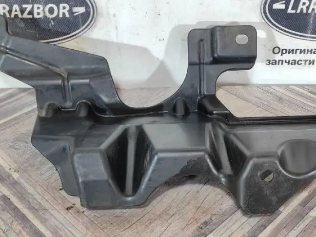 Пыльник двигателя левый Range Rover 4 L405