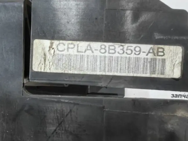 Кронштейн радиатора правый Range Rover 4 L405