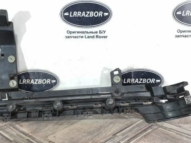 Кронштейн заднего бампера левый Range Rover 4 L405