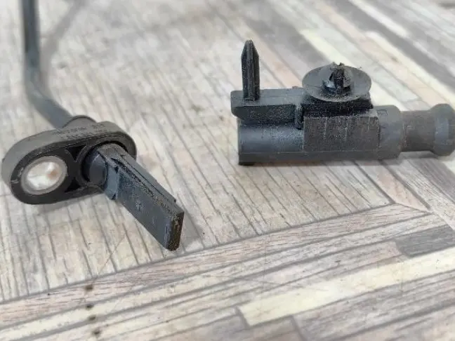 Датчик ABS передний Range Rover 4 L405