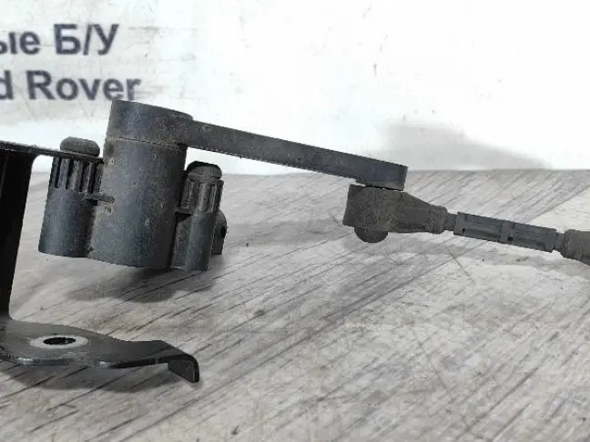 Датчик передний левый Range Rover 4  L405