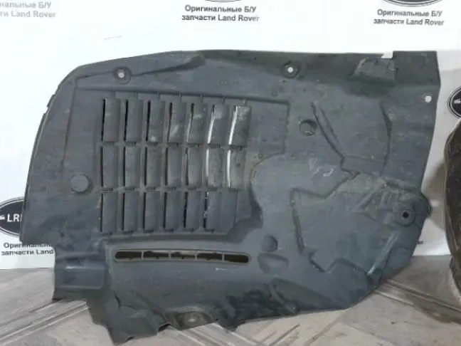 Подкрылок передний левый Range Rover 4 L405