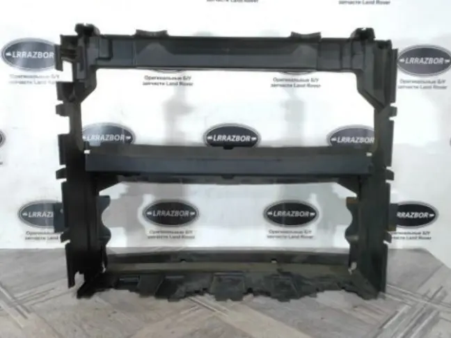 Диффузор радиатора Range Rover 4 L405