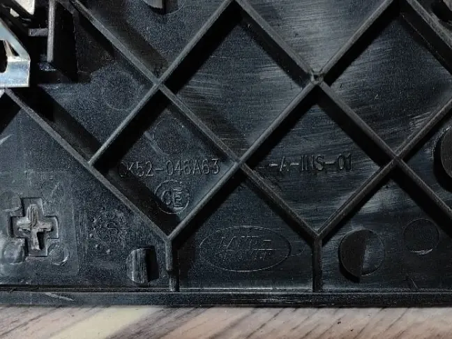 Вставка торпеды декоративная Range Rover 4 L405