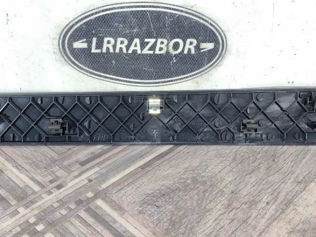 Вставка торпеды декоративная Range Rover 4 L405