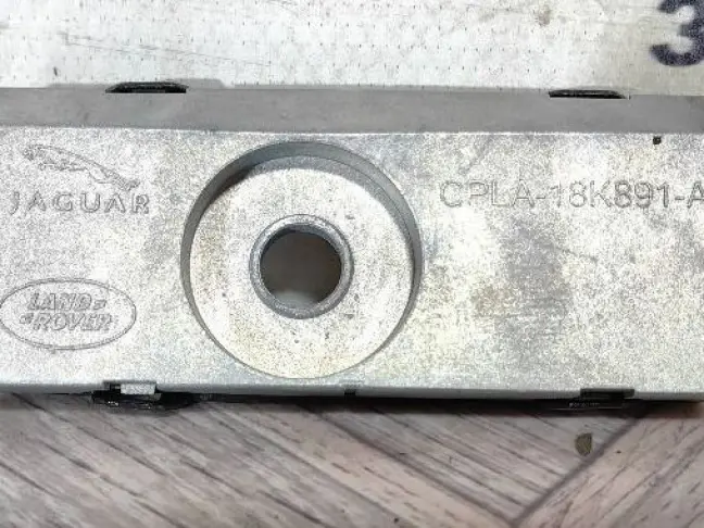 Антенна Land Rover Range Rover 4 L405