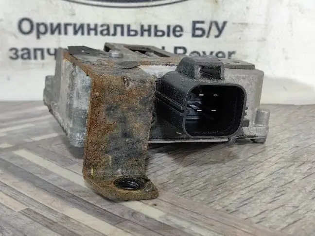Блок управления топливным насосом Range Rover 4