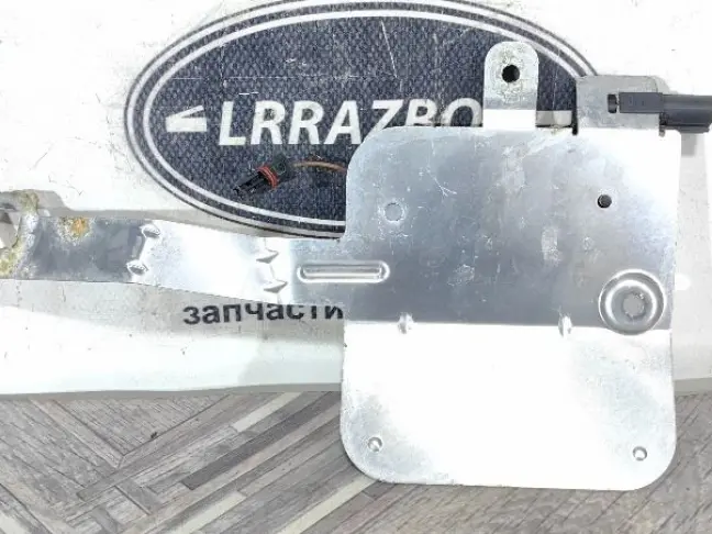 Усилитель антенна Range Rover 4 L405