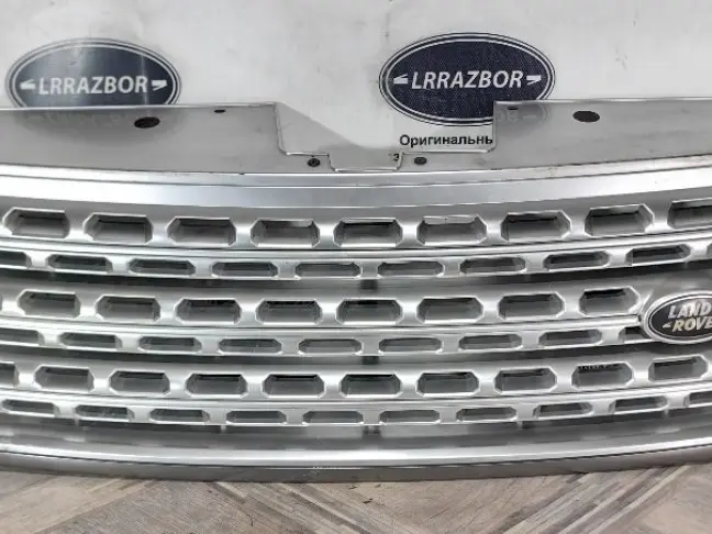 Решетка радиатора Range Rover 4 L405
