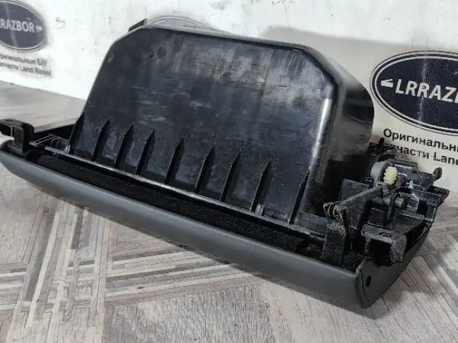 Бардачок верхний Range Rover 4 L405