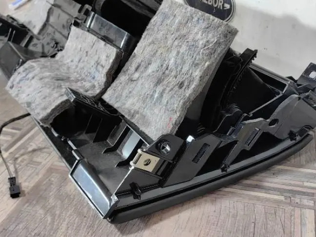 Бардачок нижний Range Rover 4 L405