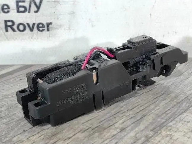Замок бардачка Range Rover 4 L405