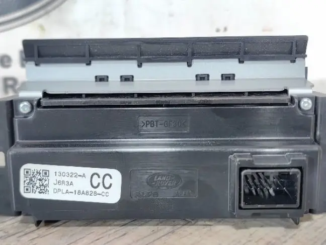 Панель управления правая Range Rover 4 L405