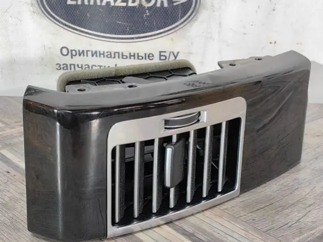 Дефлектор левый Range Rover 4 L405