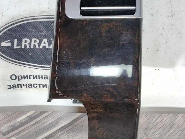 Дефлектор правый Range Rover 4 L405