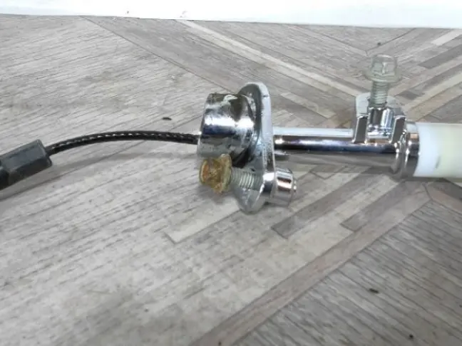 Трос откидного борта правый Range Rover 4 L405