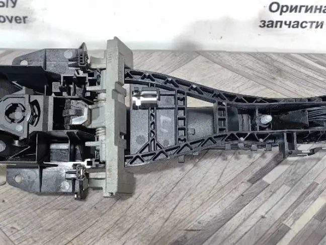 Ручка передней двери левая Range Rover 4 L405