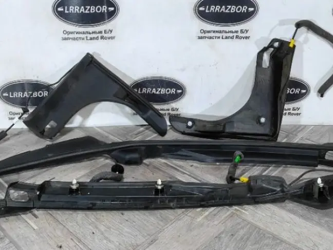 Амортизаторы крышки багажника Range Rover 4 L405