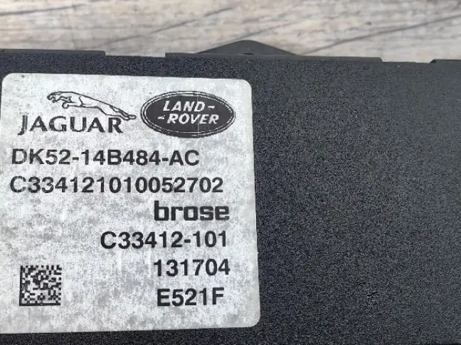 Амортизаторы крышки багажника Range Rover 4 L405